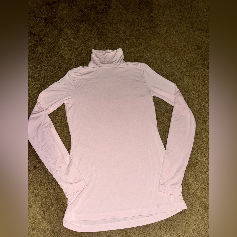 SOFTESTT!! Tight shirt!